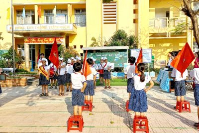 SINH HOẠT DƯỚI CỜ TUẦN 31: CHỦ ĐỀ “NGÀY HỘI SỐNG – XANH BẢO VỆ MÔI TRƯỜNG”
