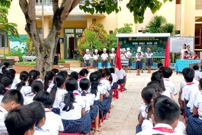 SINH HOẠT DƯỚI CỜ TUẦN 6: CHỦ ĐỀ “SÁCH BÚT THÂN YÊU”
