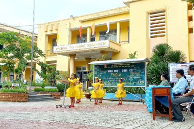 SINH HOẠT DƯỚI CỜ TUẦN 11: TỔNG KẾT PHONG TRÀO “NHẬT KÝ TÌNH BẠN”. HƯỞNG ỨNG PHONG TRÀO XÂY DỰNG “TRƯỜNG HỌC HẠNH PHÚC”